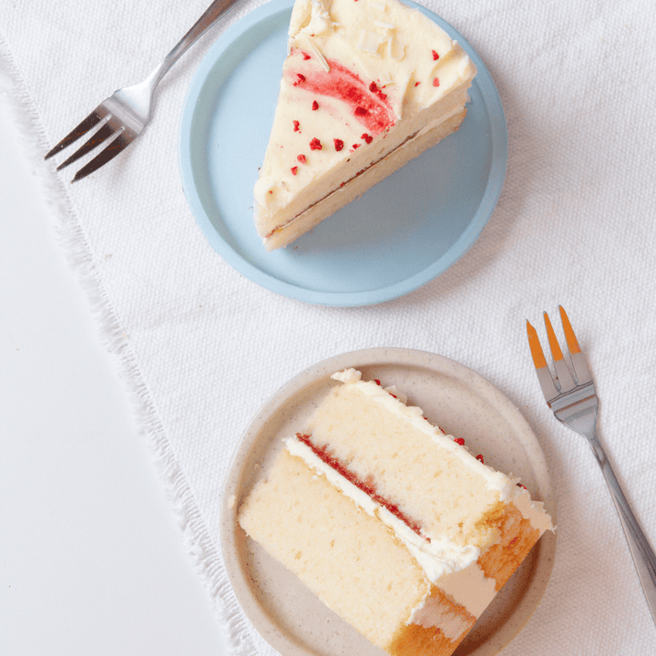 Cutter & Squidge Congratulations Victoria Sponge Medium Cake
