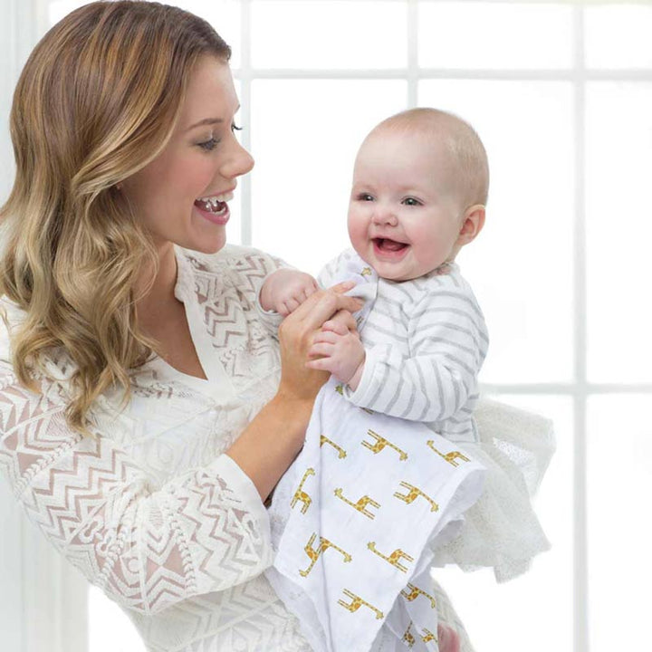 aden + anais Jungle Print Baby Gift Set