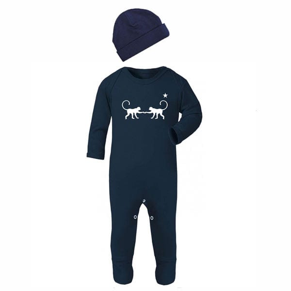 Super soft unisex baby clothes set by The Baby Hamper Company. Comprising a 100% cotton hat (age 0-6 months) and 100% cotton sleep suit (0-3 months).  Exclusive to The Baby Hamper Company, and very proudly made in the UK. Add to one of our hand packaged gift hampers today!